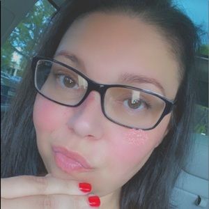 Meet your Posher, Christine